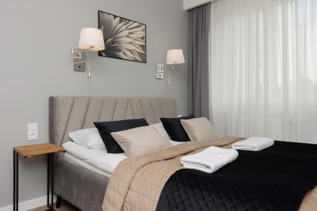 Stunning Family Apartment Ursynow With Parking & Balcony By Noclegi Renters Warszawa Zewnętrze zdjęcie
