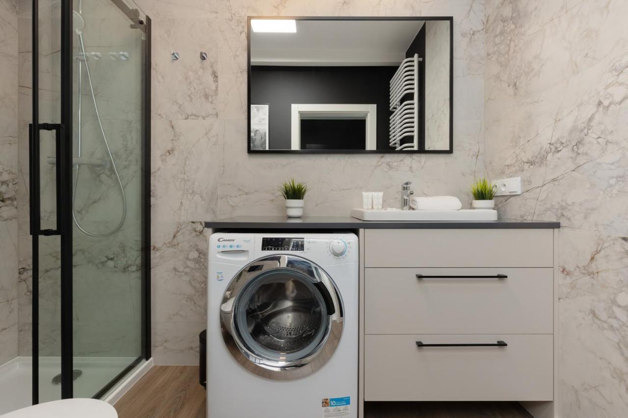 Stunning Family Apartment Ursynow With Parking & Balcony By Noclegi Renters Warszawa Zewnętrze zdjęcie